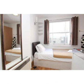 F201-Affordable Studio Near Hyde Park